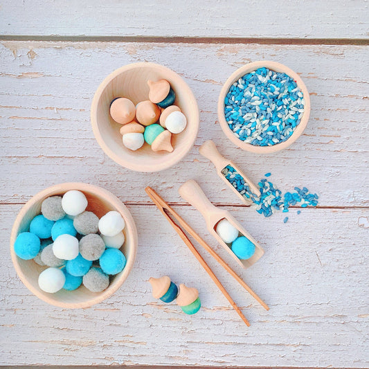 3 Nesting Wooden Bowls, Scoops & Tongs